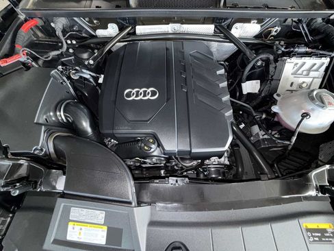 Used 2022 Audi Q5 2.0T Premium Plus w/ Premium Plus Package AWD/4WD image 12
