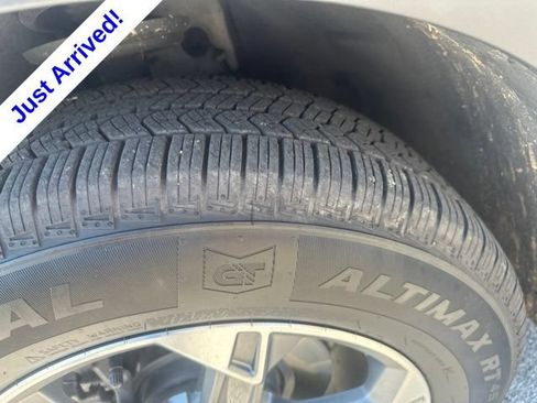 Used 2023 Chevrolet Blazer LT w/ LPO, Floor Liner Package FWD image 9