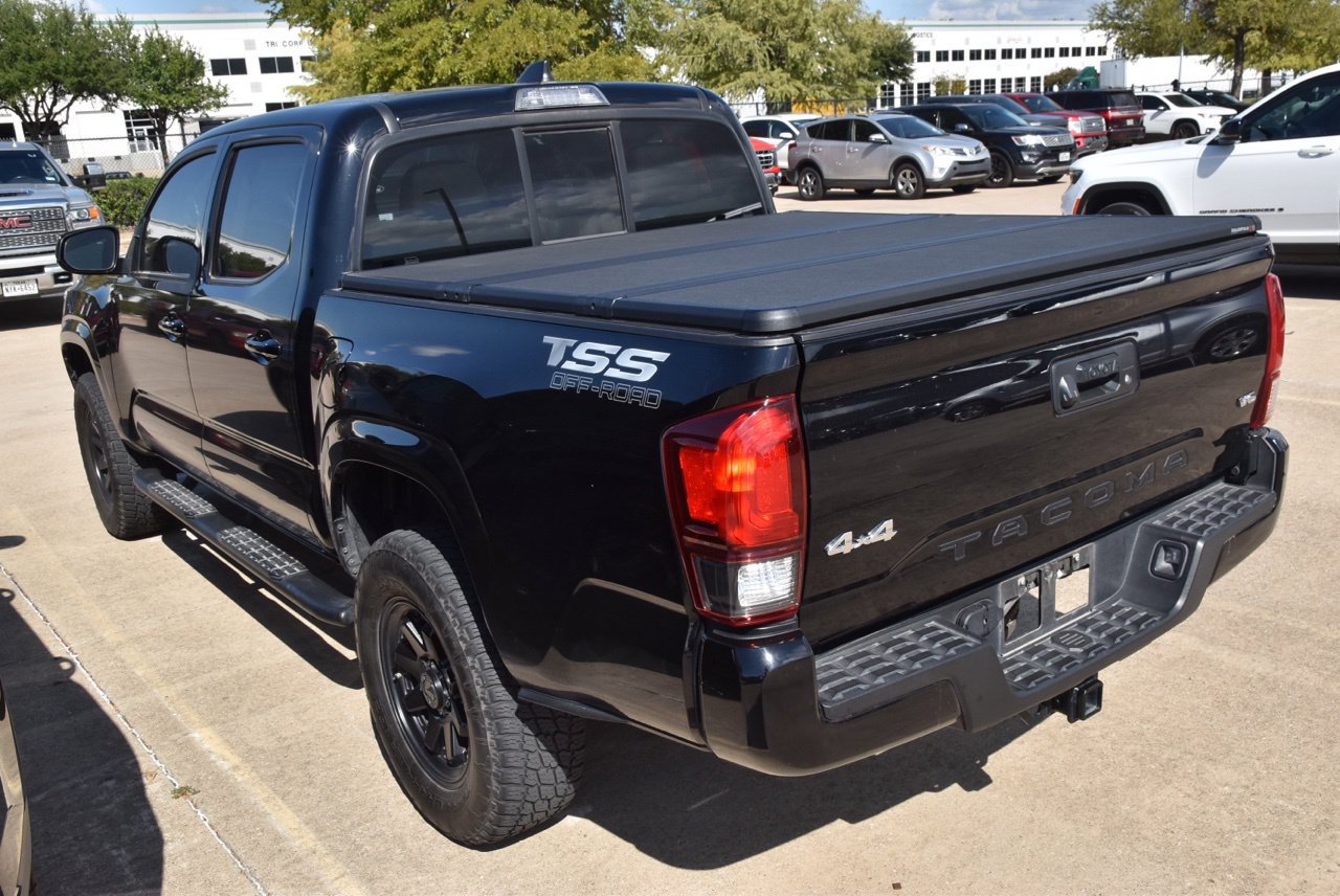 Used 2023 Toyota Tacoma SR AWD/4WD image 7