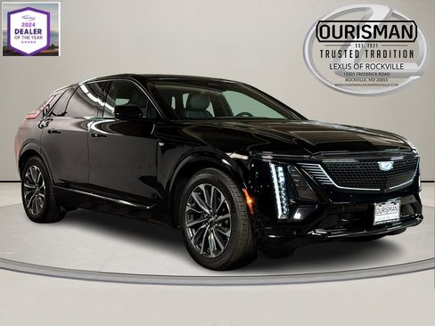 Used 2025 Cadillac Lyriq Sport image 1