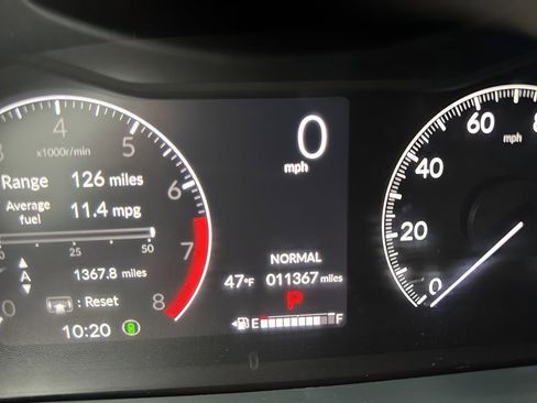 Used 2024 Honda Pilot Touring image 29