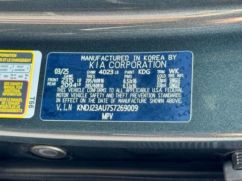Used 2025 Kia Soul LX FWD image 21