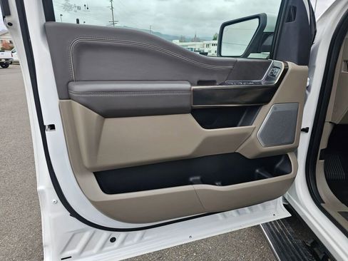 Certified 2024 Ford F150 Platinum w/ Equipment Group 703A Plus AWD/4WD image 17