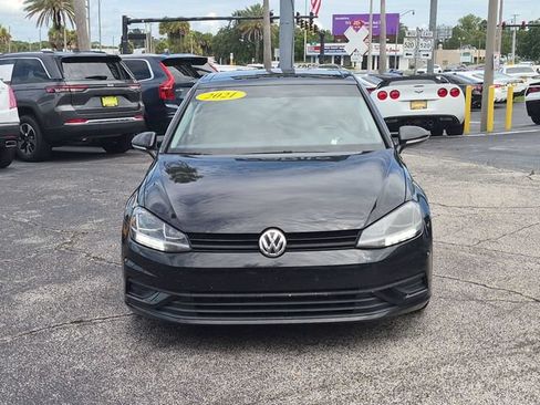 Used 2021 Volkswagen Golf 4-Door FWD image 2