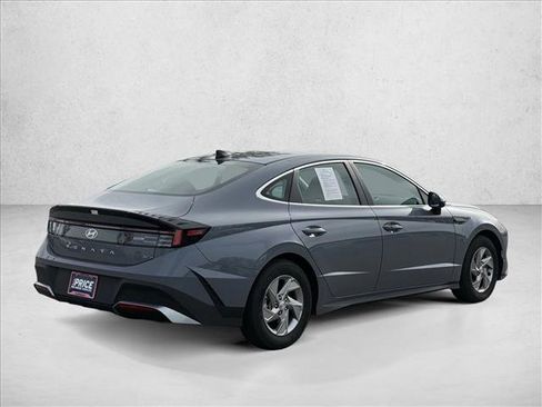 Certified 2025 Hyundai Sonata SE FWD image 9