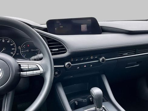 Used 2020 MAZDA MAZDA3 Sedan FWD image 6