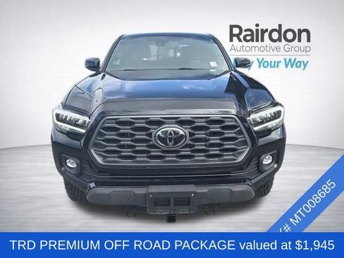 Used 2021 Toyota Tacoma TRD Off-Road w/ TRD Premium Off Road Package AWD/4WD image 2