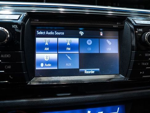 Used 2016 Toyota Corolla S image 22