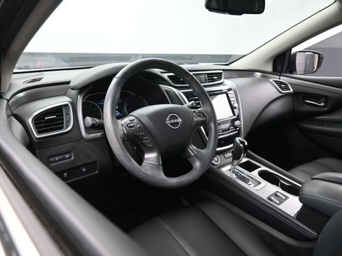 Used 2024 Nissan Murano SV w/ SV Midnight Edition Package image 17