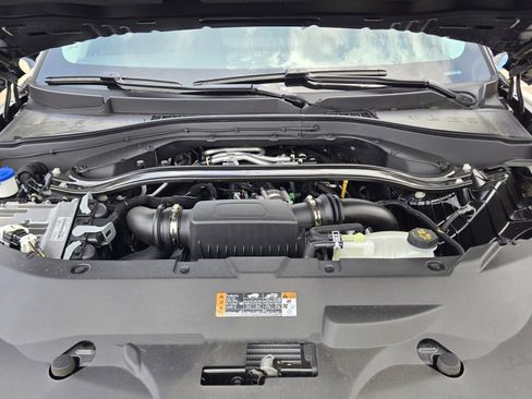 Used 2025 Lincoln Aviator 2WD image 10