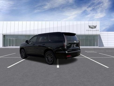 Certified 2024 Cadillac Escalade Premium Luxury w/ Performance Package AWD/4WD image 4