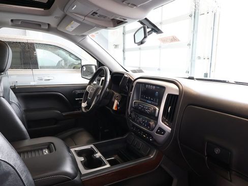Used 2018 GMC Sierra 1500 SLT w/ SLT Premium Package AWD/4WD image 41