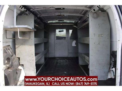 Used 2018 GMC Savana 3500 3500 3dr Cargo Van w/ Driver Convenience Package image 18