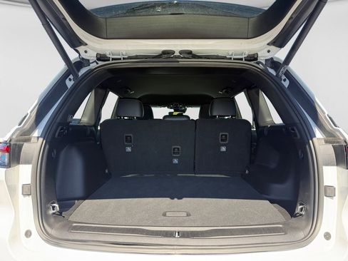 Used 2024 Jeep Grand Cherokee Limited image 18