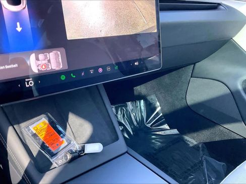 Used 2025 Tesla Model 3 Long Range image 32