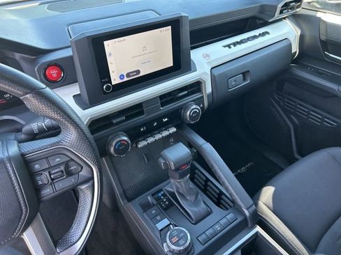 Used 2024 Toyota Tacoma TRD Off-Road AWD/4WD image 31