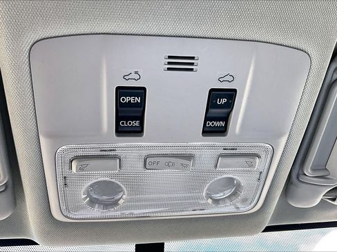 Used 2015 Toyota RAV4 XLE AWD/4WD image 35