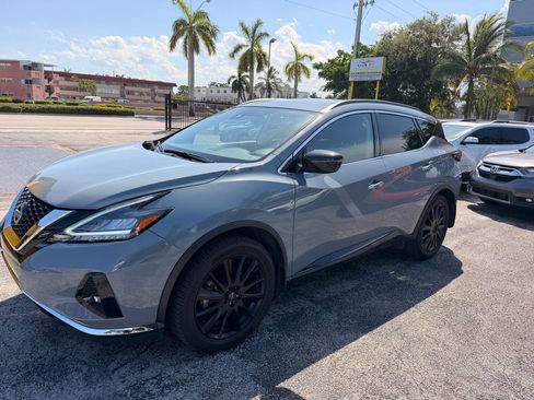 Used 2023 Nissan Murano SV w/ SV Midnight Edition Package FWD image 2