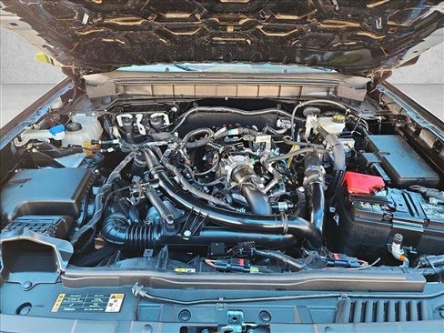 Used 2025 Ford Bronco Outer Banks AWD/4WD image 23