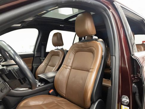 Used 2021 Lincoln Aviator Reserve w/ Equipment Group 201A image 5