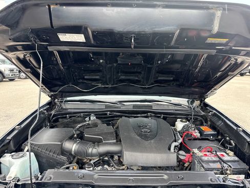 Used 2023 Toyota Tacoma TRD Pro AWD/4WD image 32