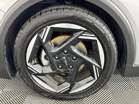 Used 2025 Kia K4 EX image 37