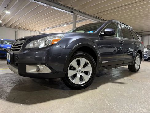Used 2012 Subaru Outback 2.5i Limited AWD/4WD image 2