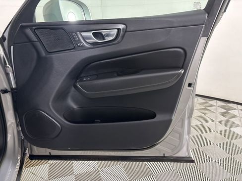 Used 2022 Volvo XC60 B5 Inscription image 27