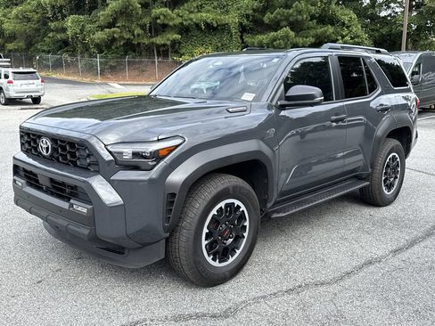 Used 2025 Toyota 4Runner TRD Off-Road Premium AWD/4WD image 3