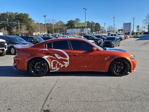 Used 2020 Dodge Charger SRT Hellcat w/ Harman/Kardon Audio Group image 10