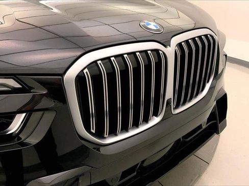 Certified 2024 BMW X7 xDrive40i w/ M Sport Package image 29