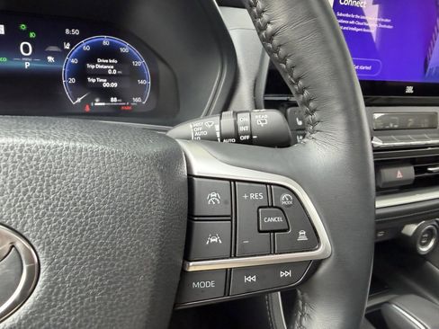 Used 2024 Toyota Grand Highlander Limited image 27