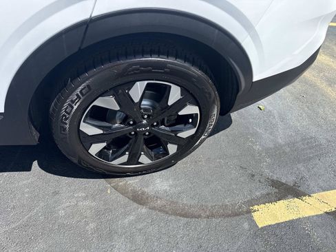Used 2023 Kia Sportage X-Line AWD/4WD image 13
