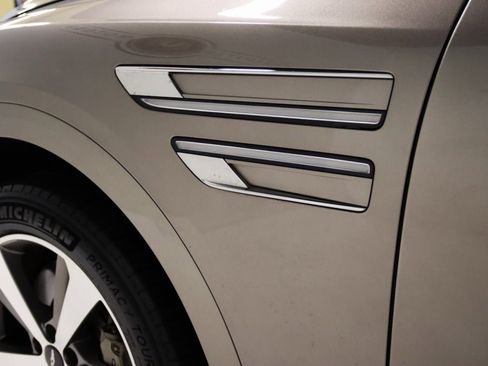 Used 2021 Genesis GV80 3.5T w/ Advanced Package 06 image 9