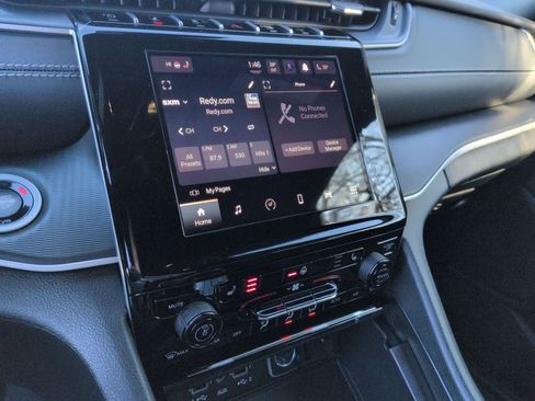 New 2025 Jeep Grand Cherokee L Altitude AWD/4WD image 17