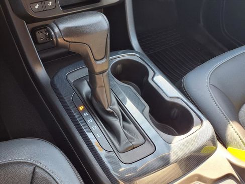 Used 2020 Chevrolet Colorado Z71 image 14