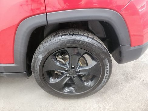 Used 2021 Jeep Compass Latitude w/ Sun and Sound Group AWD/4WD image 37