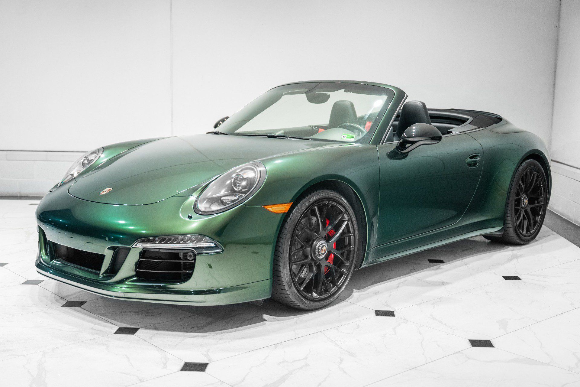 Used 2016 Porsche 911 Carrera GTS RWD image 5