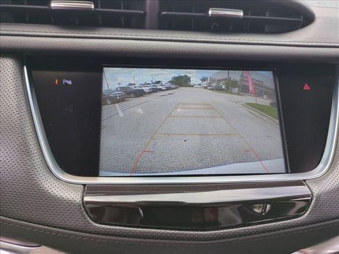 Used 2019 Cadillac XT5 Luxury FWD image 13