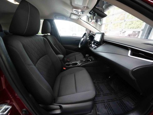 Used 2025 Toyota Corolla LE FWD image 26
