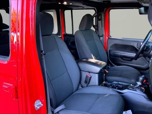 Used 2022 Jeep Wrangler Unlimited Sport AWD/4WD image 19