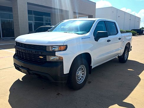 Used 2021 Chevrolet Silverado 1500 W/T w/ WT Value Package AWD/4WD image 5