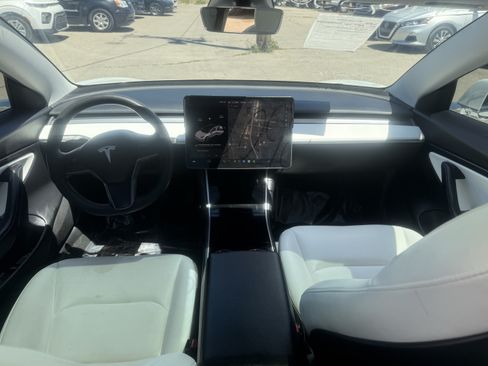 Used 2020 Tesla Model 3 Standard Range Plus RWD image 10