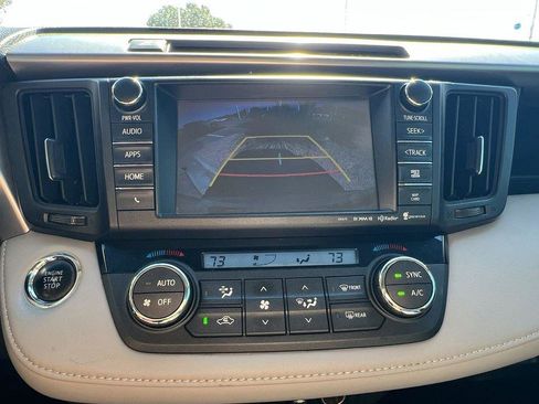 Used 2018 Toyota RAV4 Platinum image 25