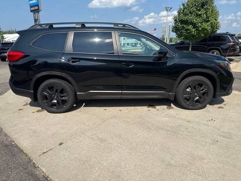 Used 2025 Subaru Ascent Bronze Edition w/ Onyx Package AWD/4WD image 4