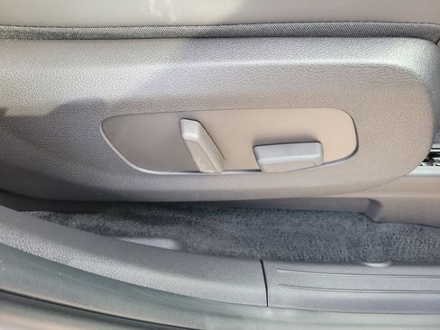 New 2026 Kia Carnival SX image 9