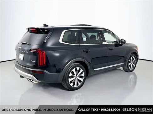 Used 2021 Kia Telluride EX w/ EX Premium Package image 5