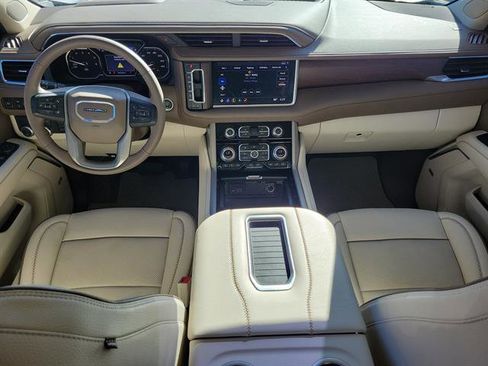 Used 2021 GMC Yukon Denali w/ Denali Ultimate Package image 18