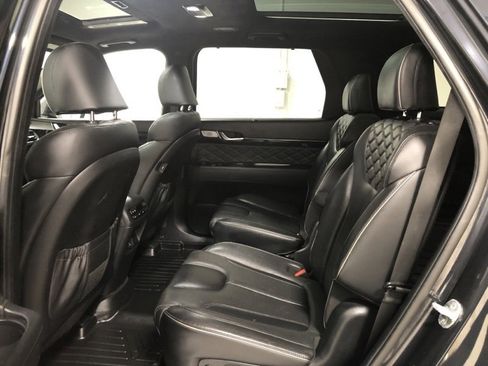 Used 2022 Hyundai Palisade Calligraphy image 17