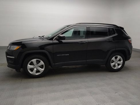 Used 2020 Jeep Compass Latitude FWD image 2